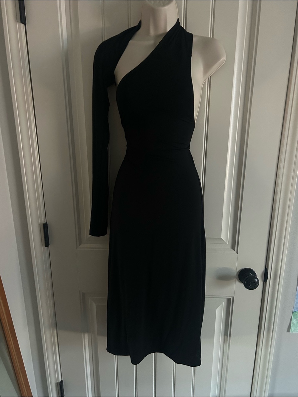 NWT Few Moda New York One-Shoulder Black Midi Dress with Long Sleeve Detail Sz L
